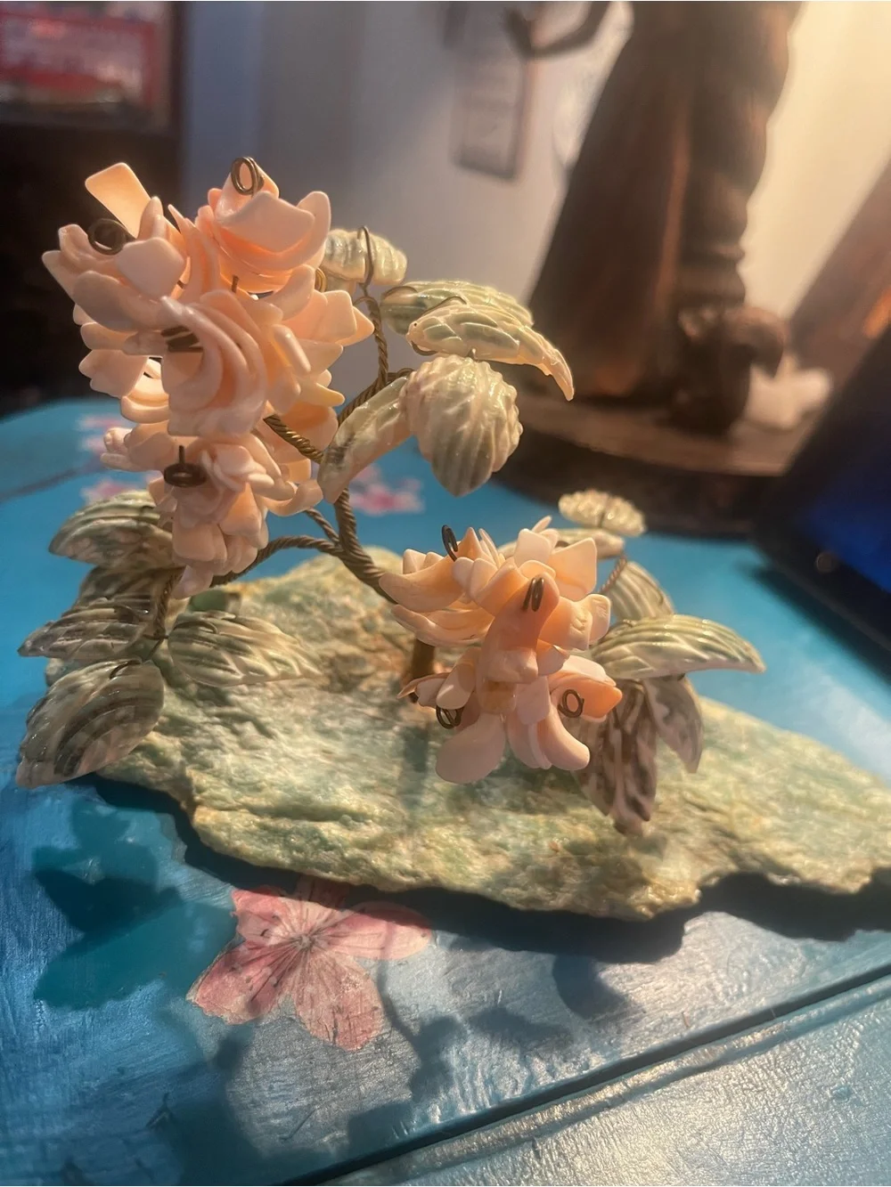 Peach Blossom shell Sculpture - Unbranded